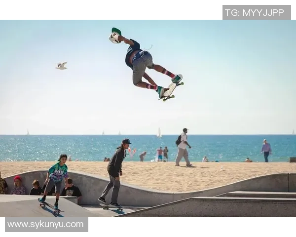 深圳滑板精英赛点评：极限运动队展现力量与技巧的完美结合